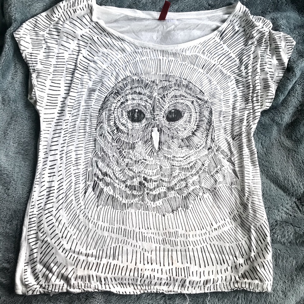 Juniors Black and White Owl Shirt